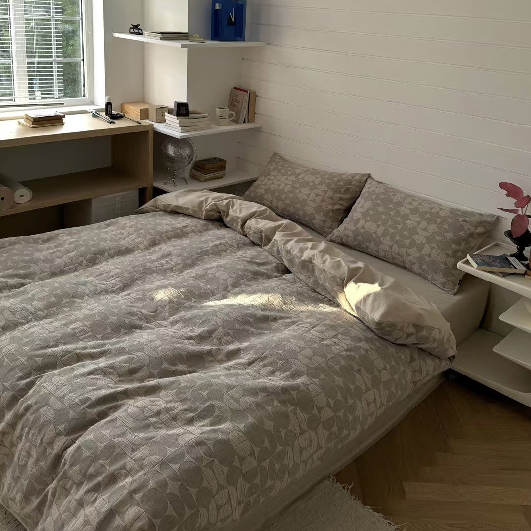 全棉立体浮雕提花皱皱纱60s