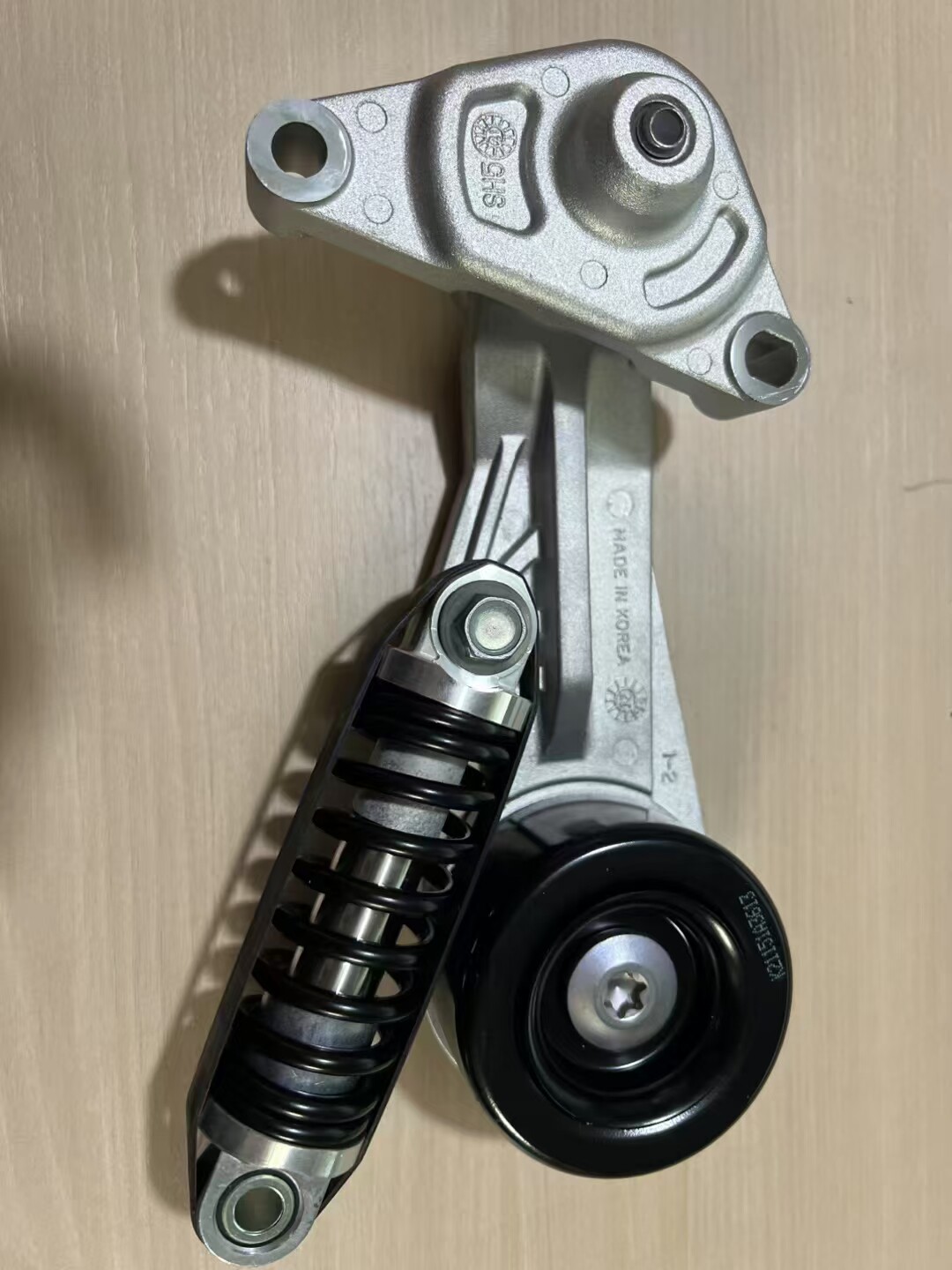 起亚K3混动新伊兰特混合动力发动机皮带涨紧器涨紧轮张紧装置总成