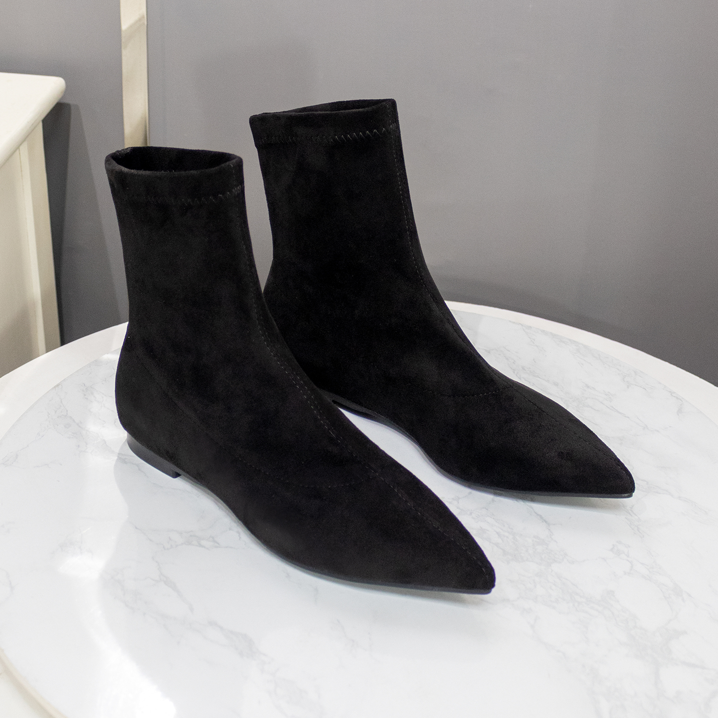 欧美靴子女2025新款黑色复古瘦瘦靴尖头平底短靴女套筒弹力靴春秋