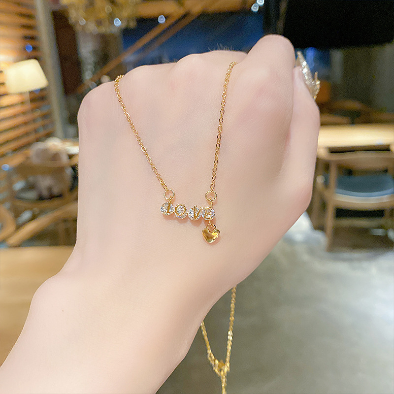 字母锁骨链钛钢不掉色锁骨链女