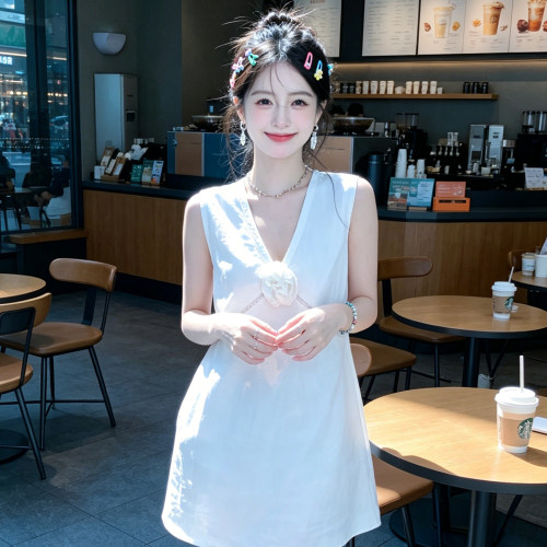 白色V领亚麻连衣裙女小个子无袖