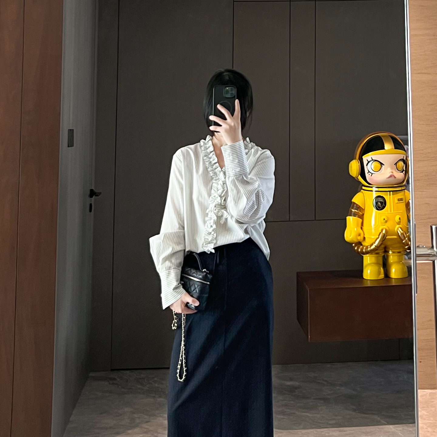 细织纯棉竖条纹V领长袖衬衫