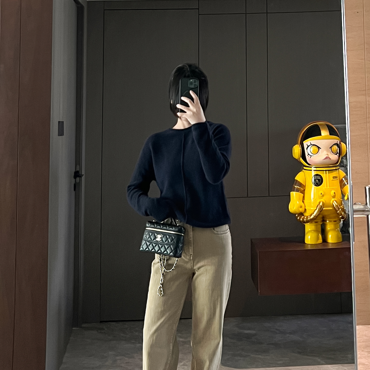 山羊绒卷边圆领纯色中缝线羊绒