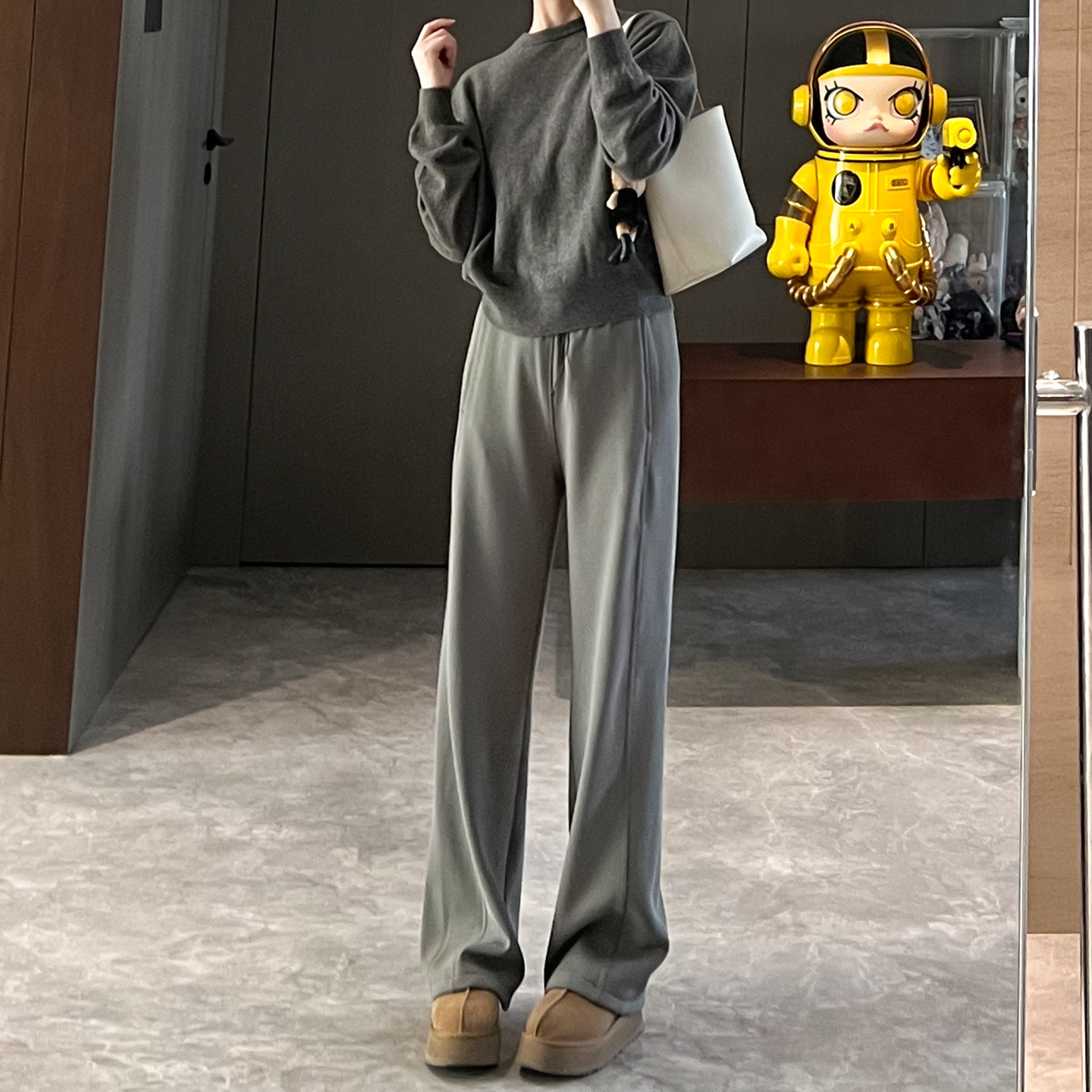 简直是为懒人+时髦精量身定做 莫代尔螺纹松紧腰加绒显瘦阔腿裤,女装/女士精品,休闲裤,淘宝优惠券,粉丝福利购,淘宝优惠卷