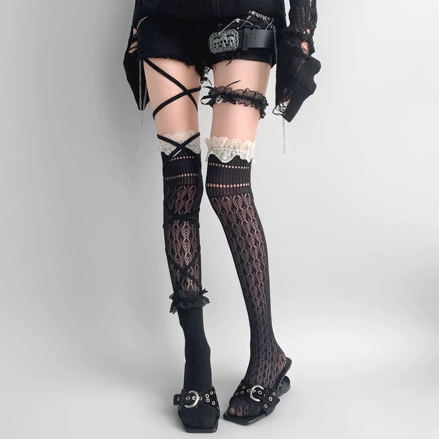 Lolita复古蕾丝花边镂空过膝袜