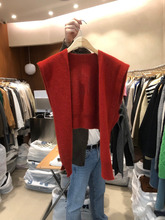 洋气搭肩2025秋季新款时尚百搭保暖简约长袖针织红色披肩上衣女