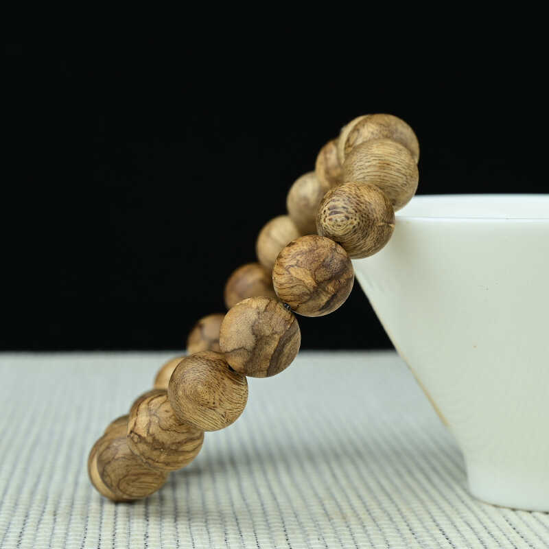 天然野印尼加里曼丹沉香手串10mm佛珠18颗花斑纹木手链果香蜜甜香