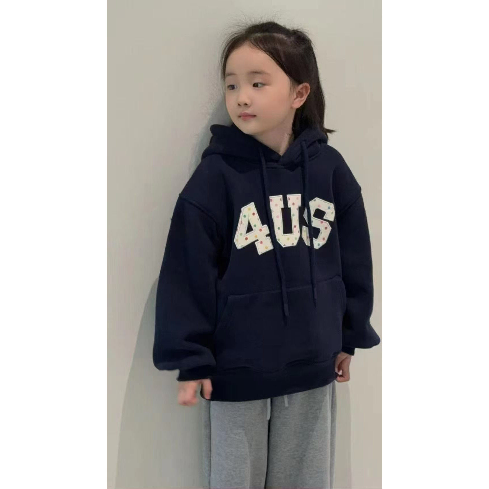 波拉韩国童装2025冬男童休闲连帽卫衣女童洋气潮牌字母口袋绒衫,童装/婴儿装/亲子装,卫衣/绒衫,淘宝优惠券,粉丝福利购,淘宝优惠卷