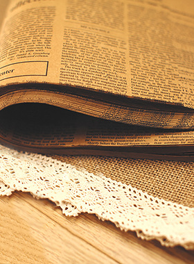 黄色复古色英文报纸礼物包装饰材料用品拍摄道具墙贴背景牛皮纸