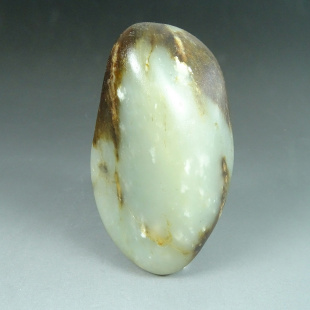 新疆和田玉籽料原石269克玉石天然原籽原皮油烟皮青白玉把件B196