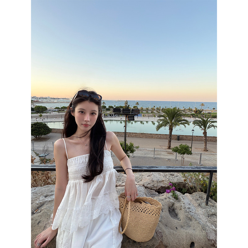 VASSE美蟹 纯欲度假风蕾丝少女拼接吊带女夏可爱甜美宽松透气上衣图片
