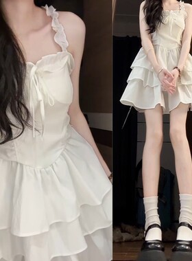 白色吊带连衣裙子女2025夏季新款开春流行穿搭海边度假风蛋糕短裙