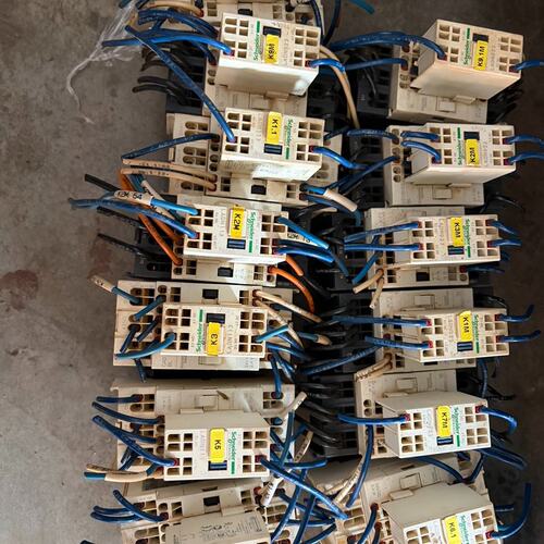 可维修-施耐德Schneider接触器，型号C323BL、LAD4T议价