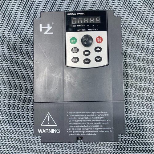 可维修-RF300B-4R0G/5R5P-4变频器，功能正常，成色还议价