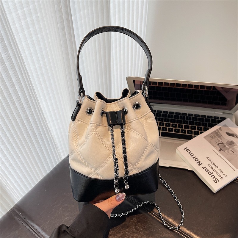 简约休闲小众设计水桶包20