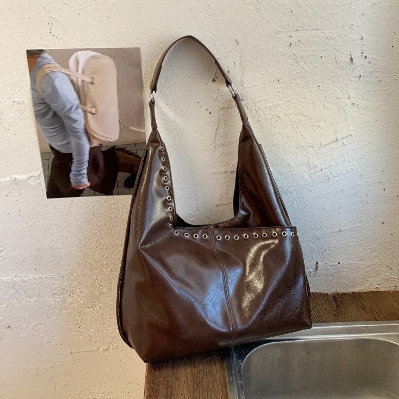 韩国小众设计复古辣妹风铆钉单肩托特包2026新款慵懒风通勤女包包,箱包皮具/热销女包/男包,胸包,淘宝优惠券,粉丝福利购,淘宝优惠卷