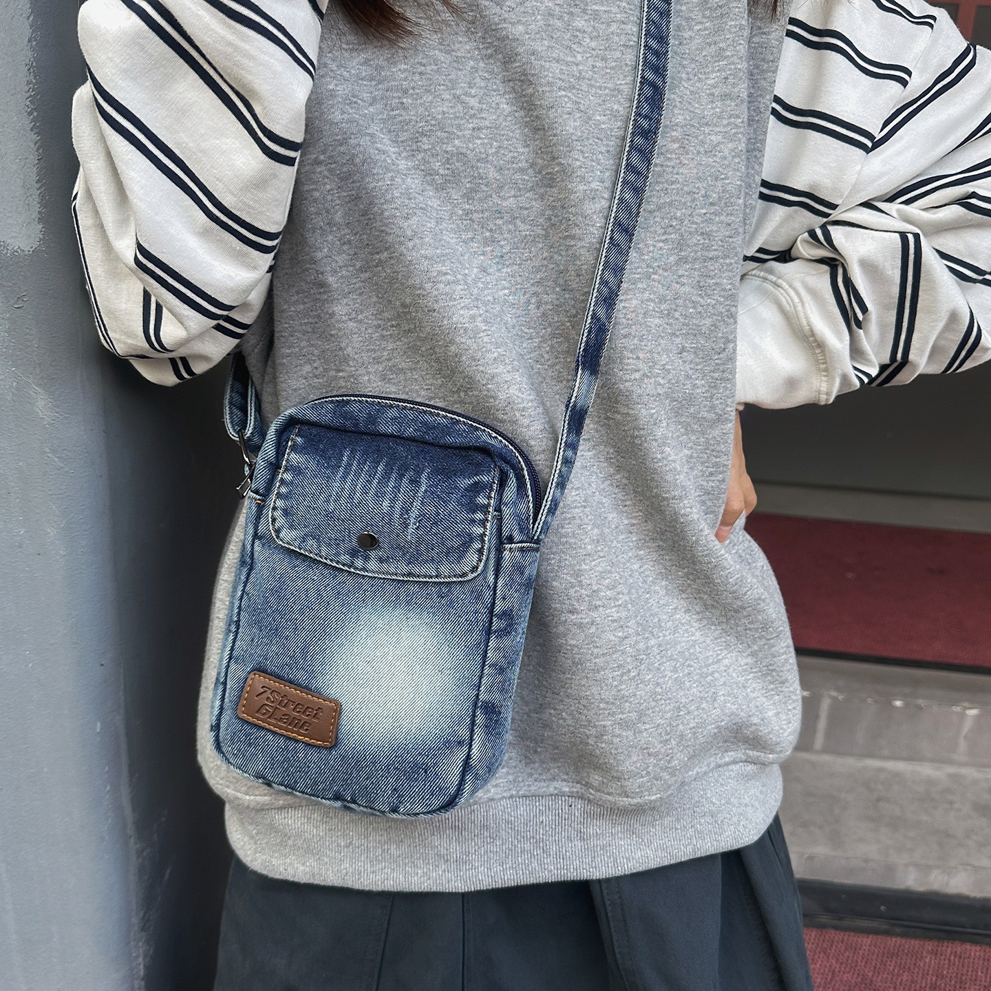 时尚水洗牛仔布腋下包2025