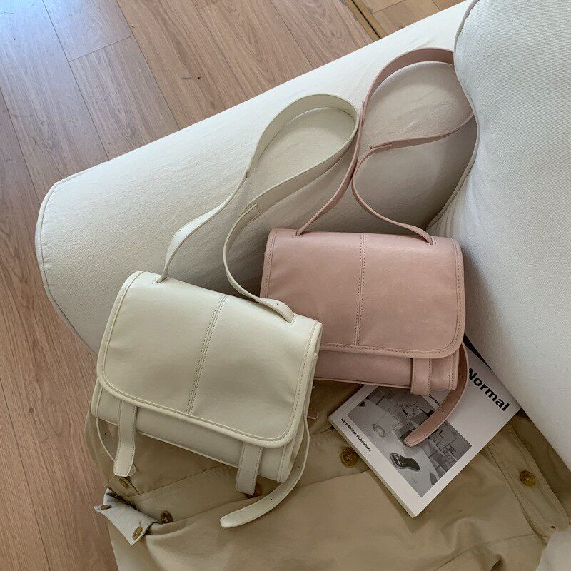 韩国小众邮差包包女2026新款潮简约通勤信封包时尚百搭单肩斜挎包