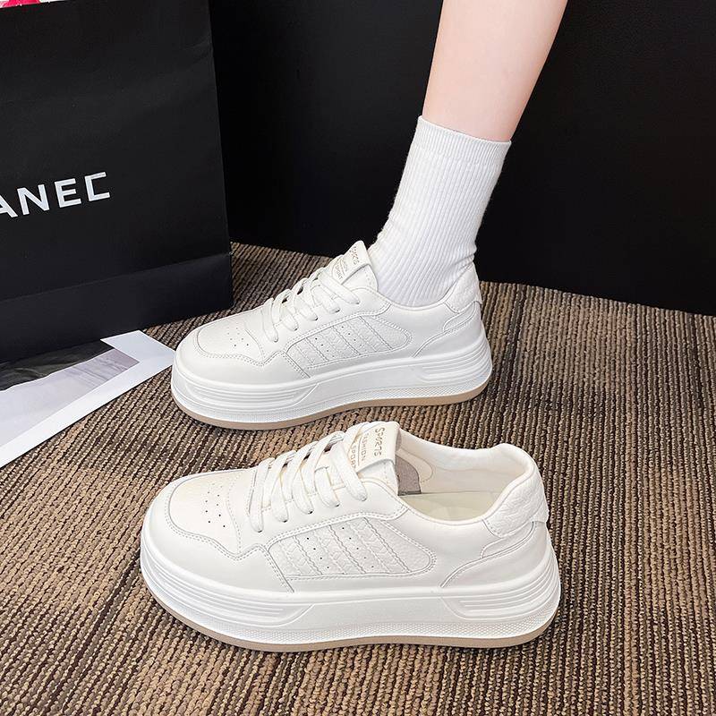 小白鞋女款2025新款秋季皮面韩系高颜值百搭板鞋ins潮厚底面包鞋