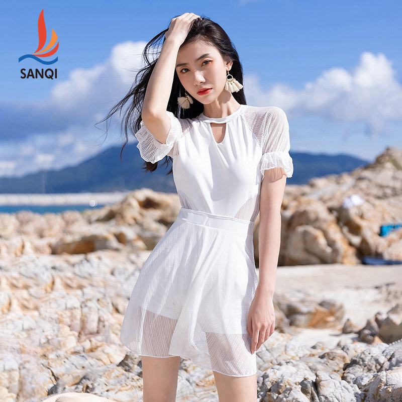 三奇泳衣气质优雅性感仙女连体裙式纯色显瘦露背镂空网纱短袖泳装