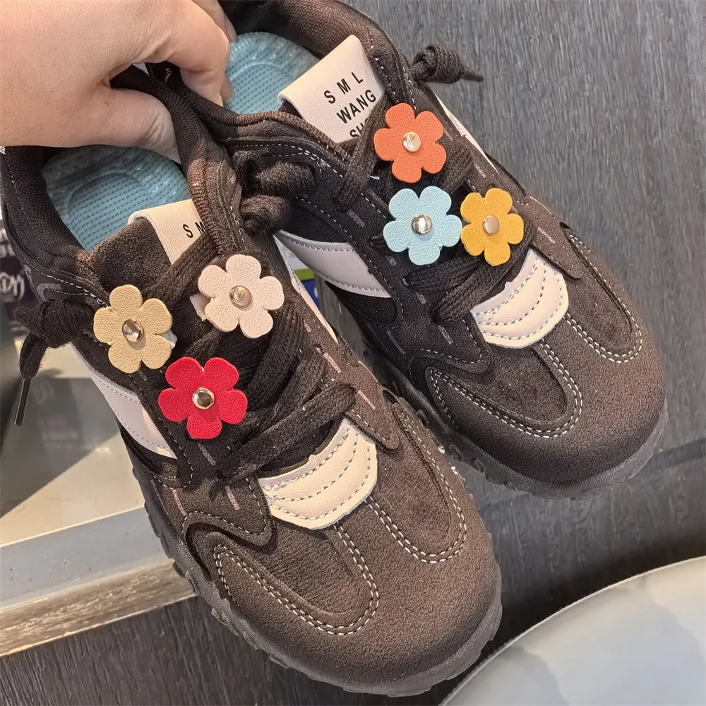 新款秋冬皮革花朵鞋花德训鞋芭蕾风鞋扣高级感装饰扣运动鞋赠配饰,服饰配件/皮带/帽子/围巾,鞋扣,淘宝优惠券,粉丝福利购,淘宝优惠卷