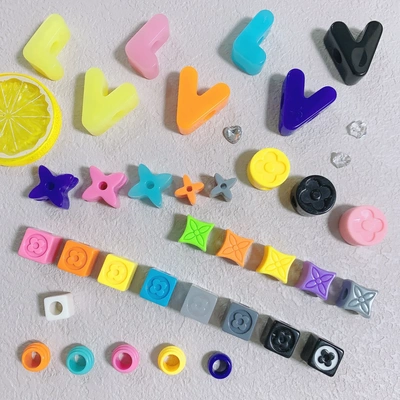 定制彩色马卡龙亚克力休闲鞋扣字母圆方形配饰串珠diy粗鞋带装饰