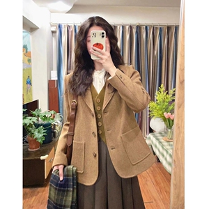 冬装搭配一整套美拉德韩剧穿搭卡其色西装外套今年流行漂亮套装裙