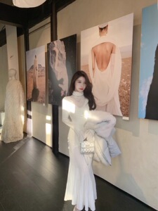法式浪漫花朵针织裙女2023秋冬季纯欲风修身显瘦包臀羊毛连衣裙女