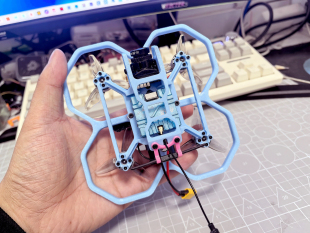 黑哥fpv2寸穿越机 圈圈 新手穿越机3d打印无人机2寸机架穿越机组装