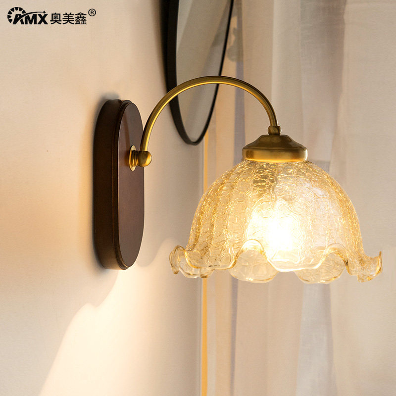 美式复古床头壁灯日式黄铜色卧室民宿木质仿古玻璃客厅北景墙壁灯