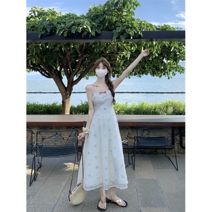 甜美胖MM温柔显瘦手工刺绣小众连衣裙 糖果儿大码 女装 胖MM时尚 夏季