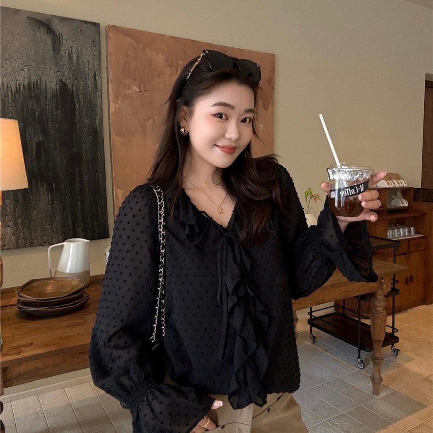 大码女装微胖妹妹mm波点长袖衬衫女法式气质V领荷叶边上衣