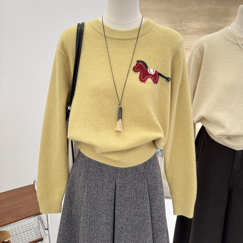 卡通小马刺绣针织上衣女秋冬季