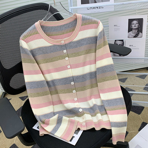 彩虹条纹套头毛衣女秋冬