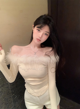 泡菜家甜辣风美式辣妹一字肩长袖打底毛毛领加厚烫钻紧身短款上衣