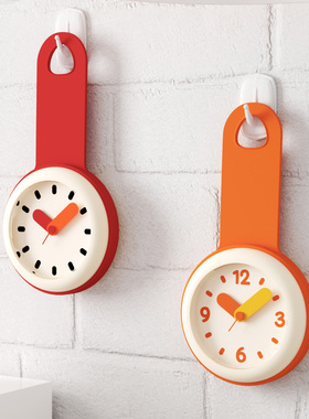 北欧简约浴室钟厨房防水静音家用吸盘钟表冰箱创意个性迷你小挂钟