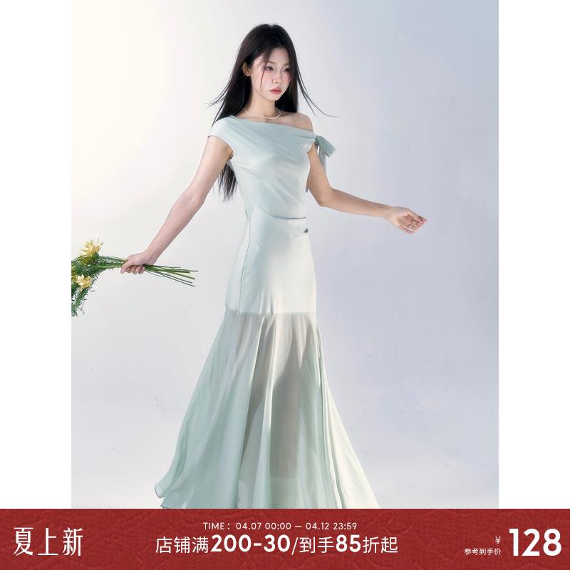 一颗小野莓斜肩收腰网纱连衣裙女夏季法式高级感气质显瘦露肩长裙