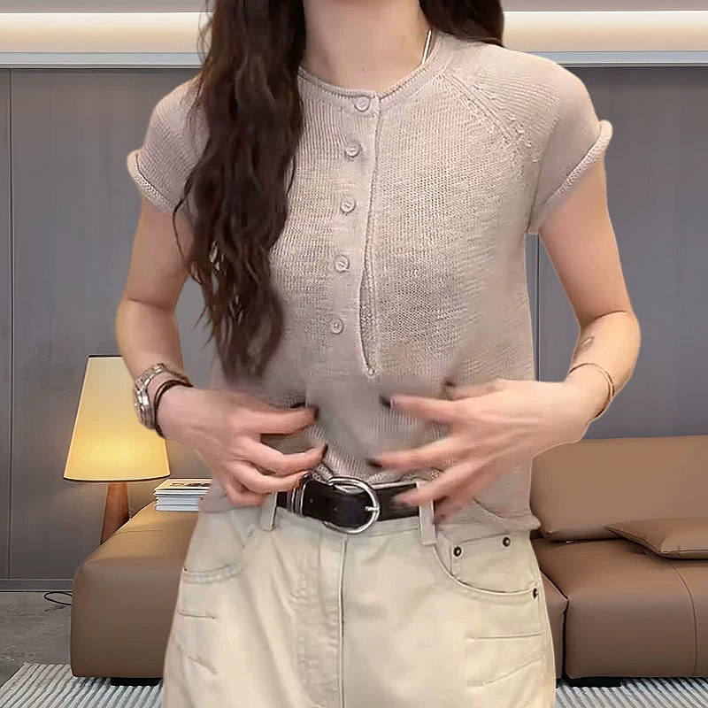 大码简约韩系圆领短袖短款针织衫