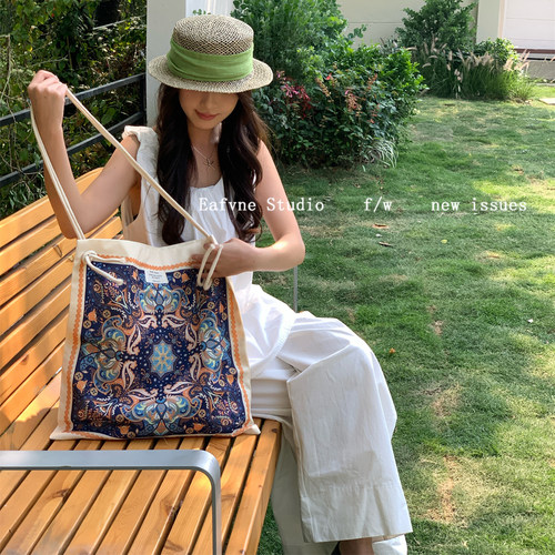 高级街拍氛围感大包包托特包