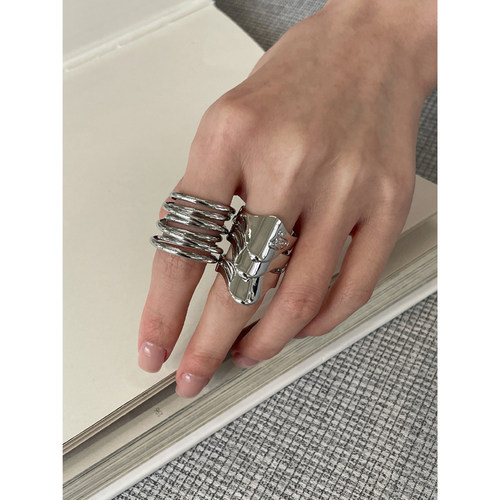 个性质感土星重工多层缠绕宽面戒指ins指环时髦气质小众ins不掉色