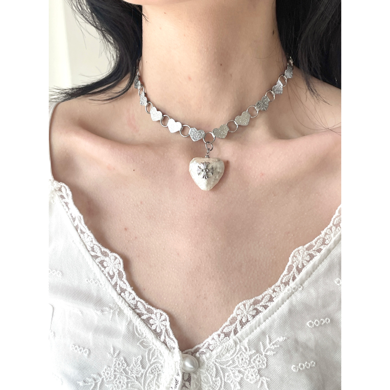 复古小众vintage设计精致爱心十字架古着感项链高级感叠戴锁骨链