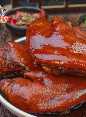 麻六记猪蹄即食软糯Q弹180g/袋