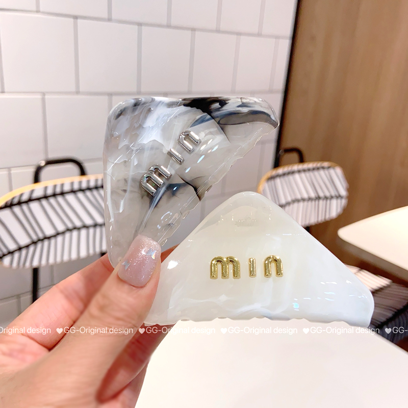 原创设计~高级感三角醋酸抓夹