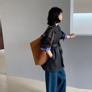 皮衣女款2026新款酷飒风超火中长款小个子外套高级感皮夹克风衣春