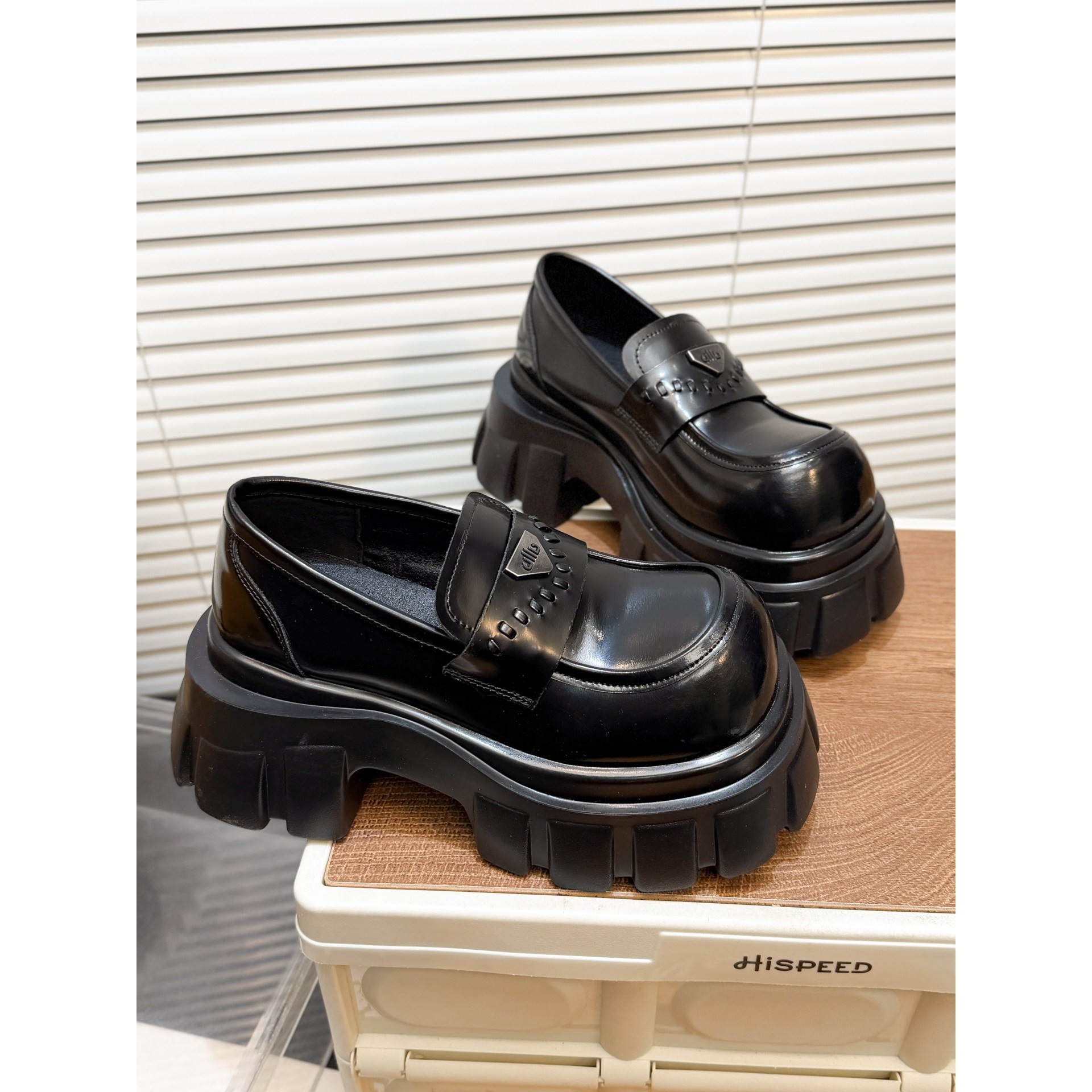 日本offcat8cm真皮厚底增高乐福鞋女2026款时尚一脚蹬英伦小皮鞋,女鞋,深口单鞋,淘宝优惠券,粉丝福利购,淘宝优惠卷