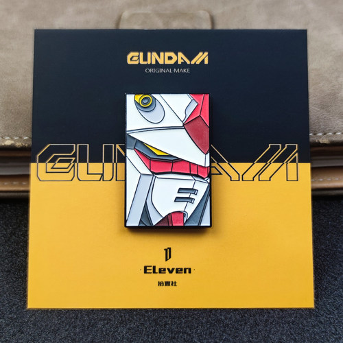 Eleven自制高达机动战士RX-78-2元祖头像夜光胸针动漫金属徽章ins