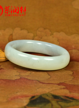 和田玉籽料青花手镯白玉底意境