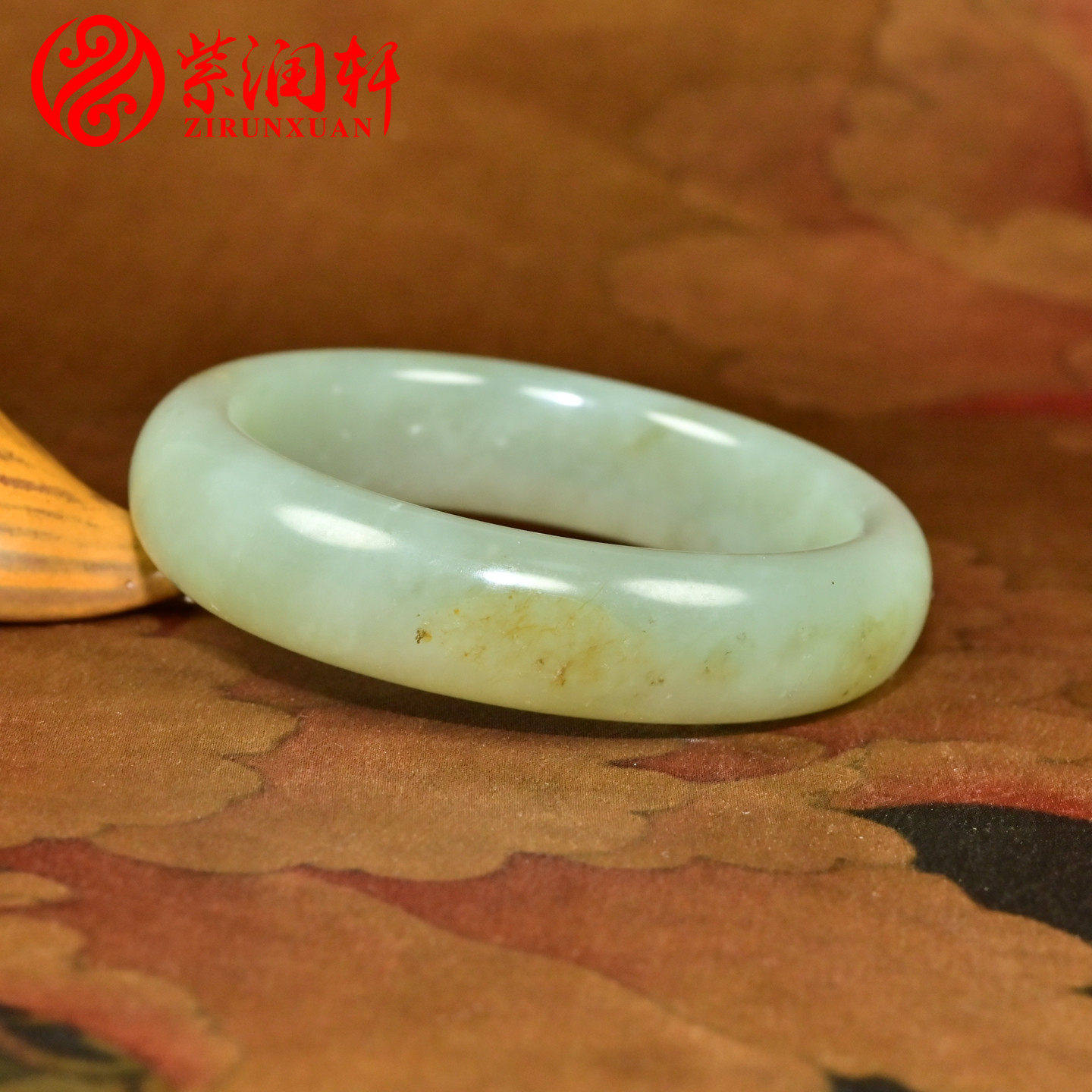 紫润轩新疆和田玉青白籽料手镯偏沙枣青色51 5MM哑光小圈口收藏级