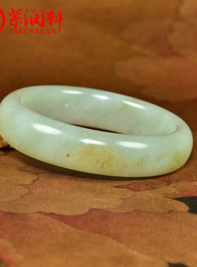 和田玉青白籽料手镯偏沙枣青色