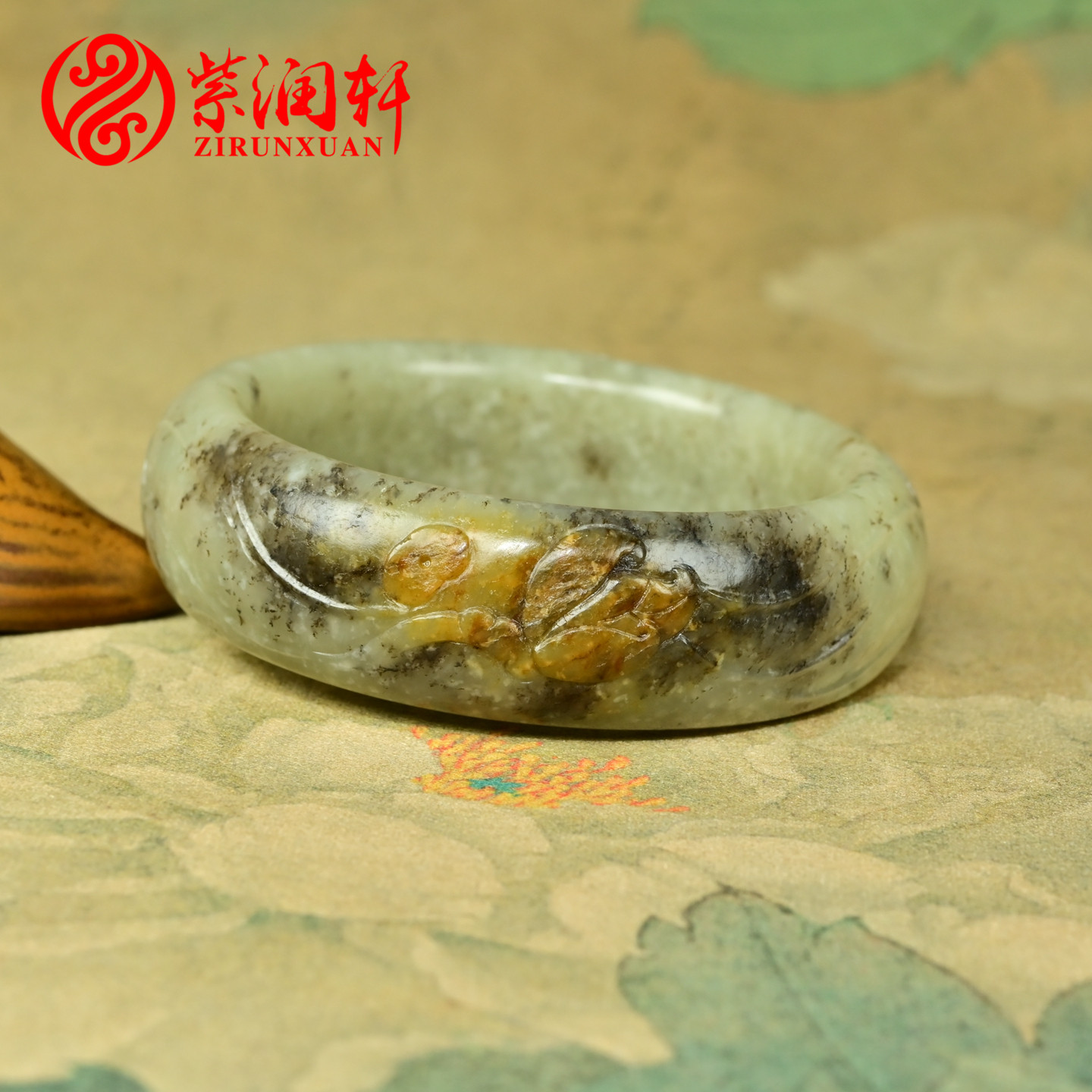 和田玉籽料莲花手镯青白飘水草沁